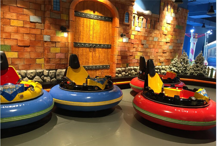 سيارات الكرنفال ذات الجودة العالية للبيع في Fwu-long Amusement.